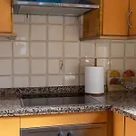 Cozy Retreat With Patio Steps From Alcázar Apartamento *