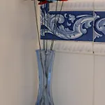 Cozy Retreat With Patio Steps From Alcazar Lägenhet *