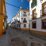 Cozy Retreat With Patio Steps From Alcázar * Córdova