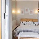 Apartamento Cozy Retreat With Patio Steps From Alcázar *