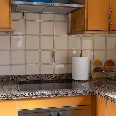 Cozy Retreat With Patio Steps From Alcazar 公寓 *