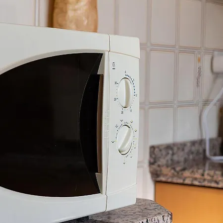 Lägenhet Cozy Retreat With Patio Steps From Alcazar