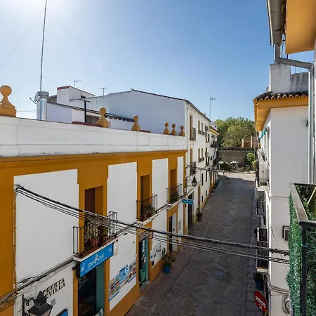 Appartamento Cozy Retreat With Patio Steps From Alcázar *