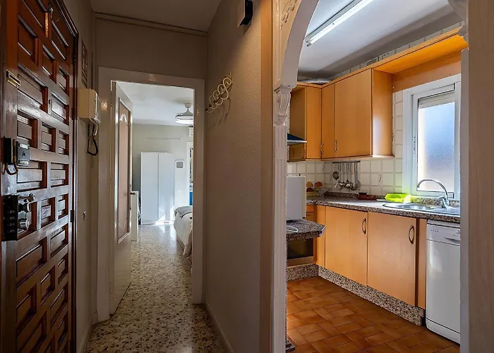 아파트 Cozy Retreat With Patio Steps From Alcazar 코르도바